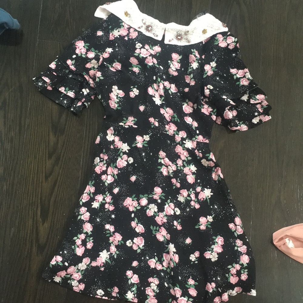Adorable black flower dress